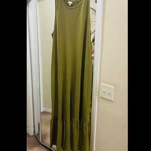 Army green sleeves maxi dress size XL